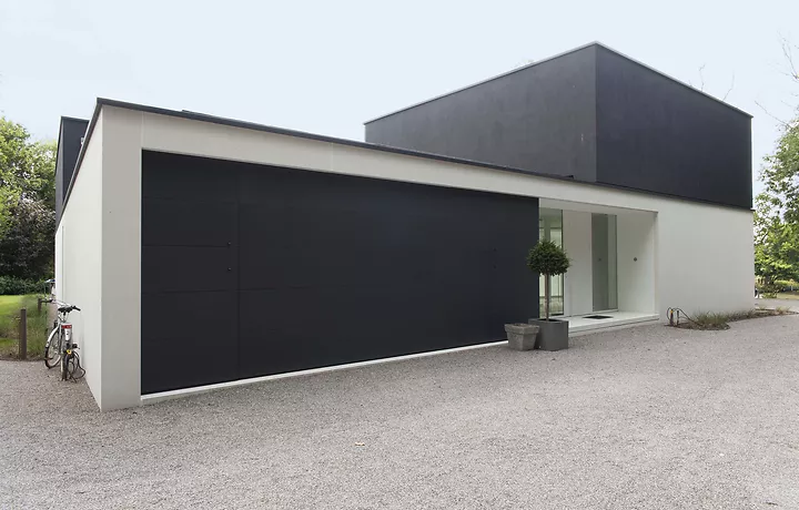 In de gevel geïntegreerde vlakke poort