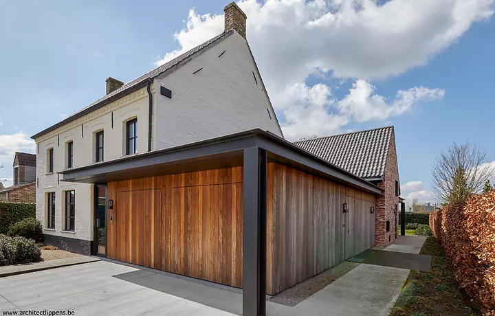 Kies ik best voor houten of voor aluminium gevelbekleding?