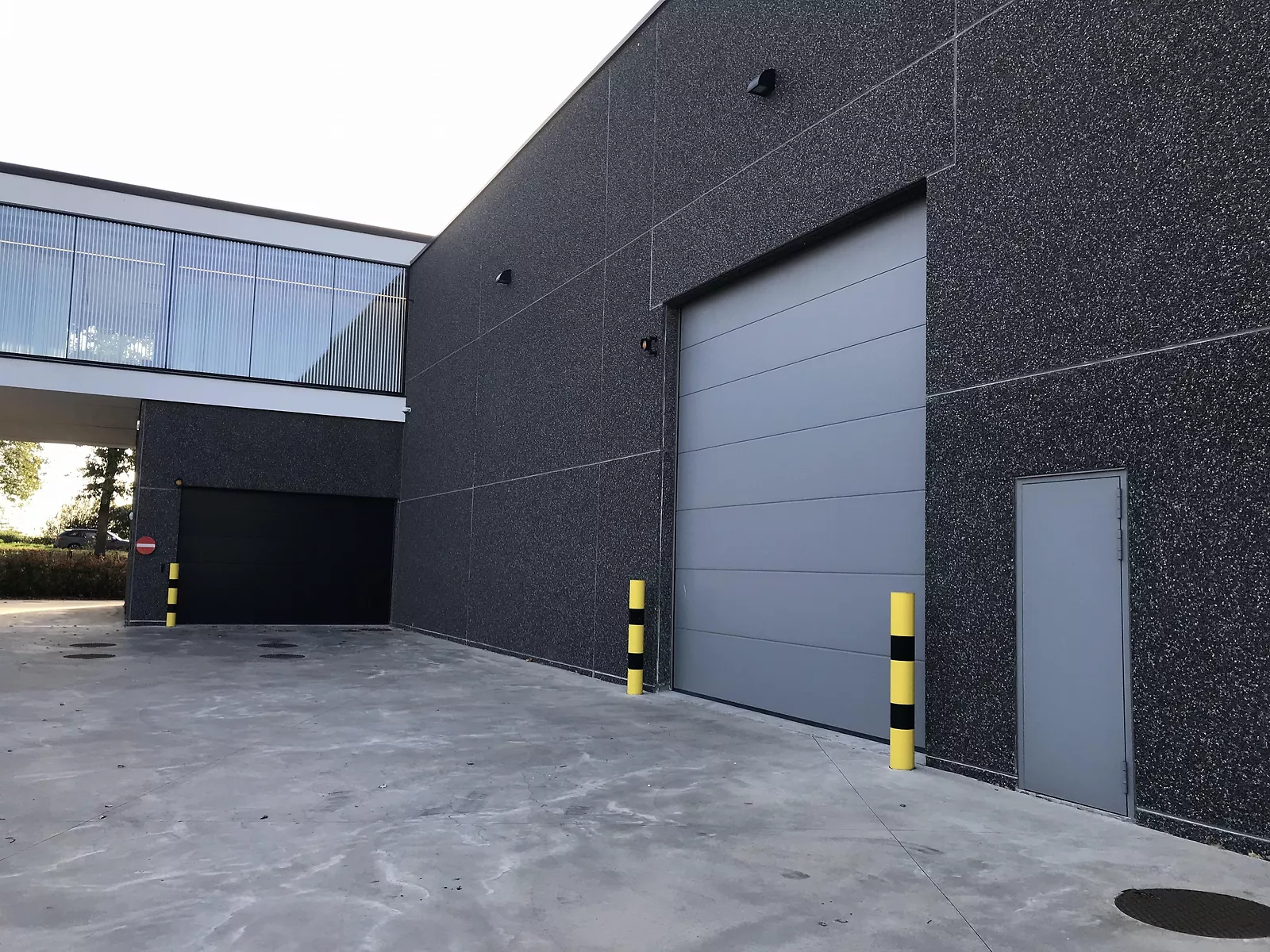 Industriële sectionale poorten