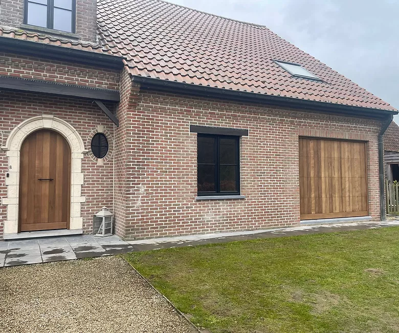 Met de voordelen van een aluminium deur