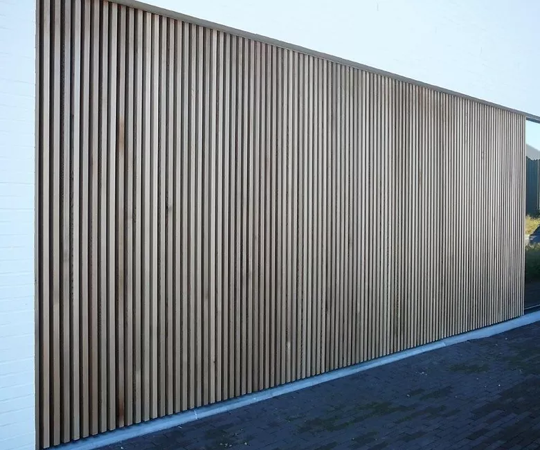 Verticale latten geven een gevel meer elegantie