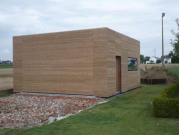 Houten poorten, strak, modern, hedendaags