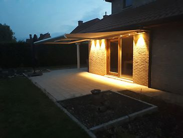 Knikarmschermen aan klassieke woningen