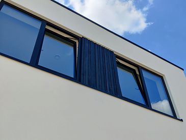 Houten poorten, strak, modern, hedendaags