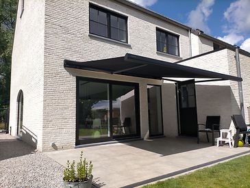 Knikarmschermen aan moderne woningen