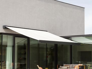 Knikarmschermen aan moderne woningen