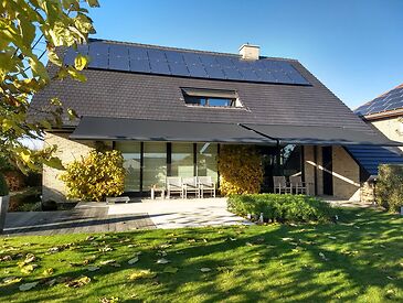 Knikarmschermen aan klassieke woningen