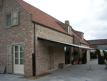 Knikarmschermen gekoppeld