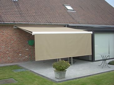 Knikarmschermen met oprolbare volant