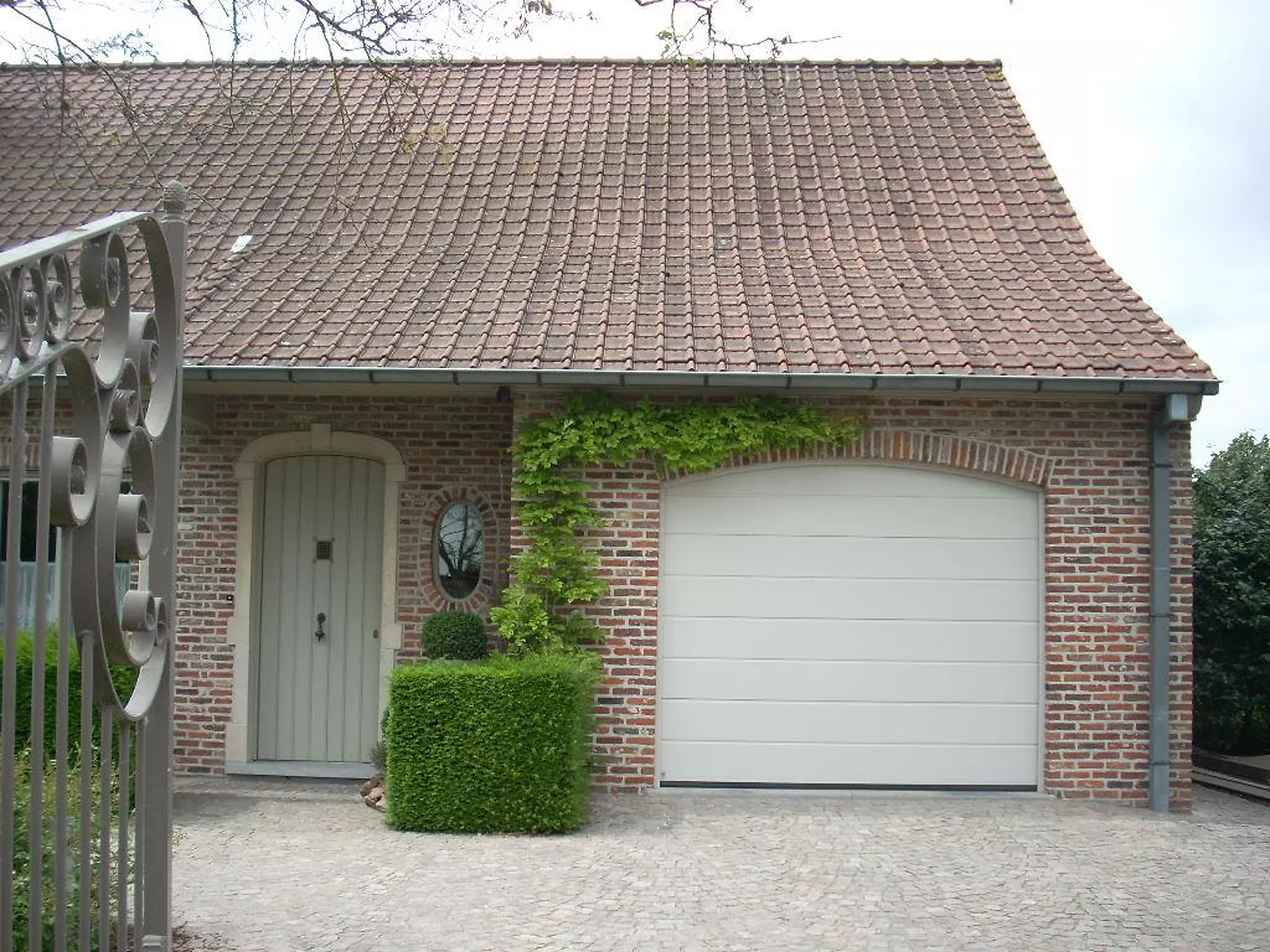 Een passende sectionale poort