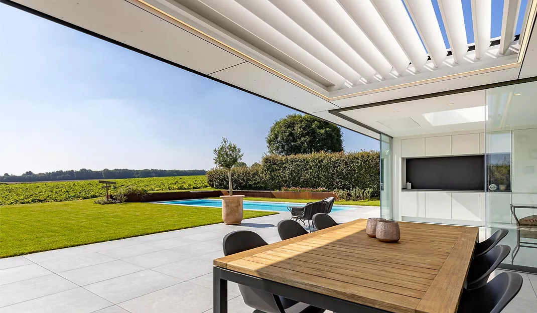 Premium ambassador van Renson terrasoverkappingen